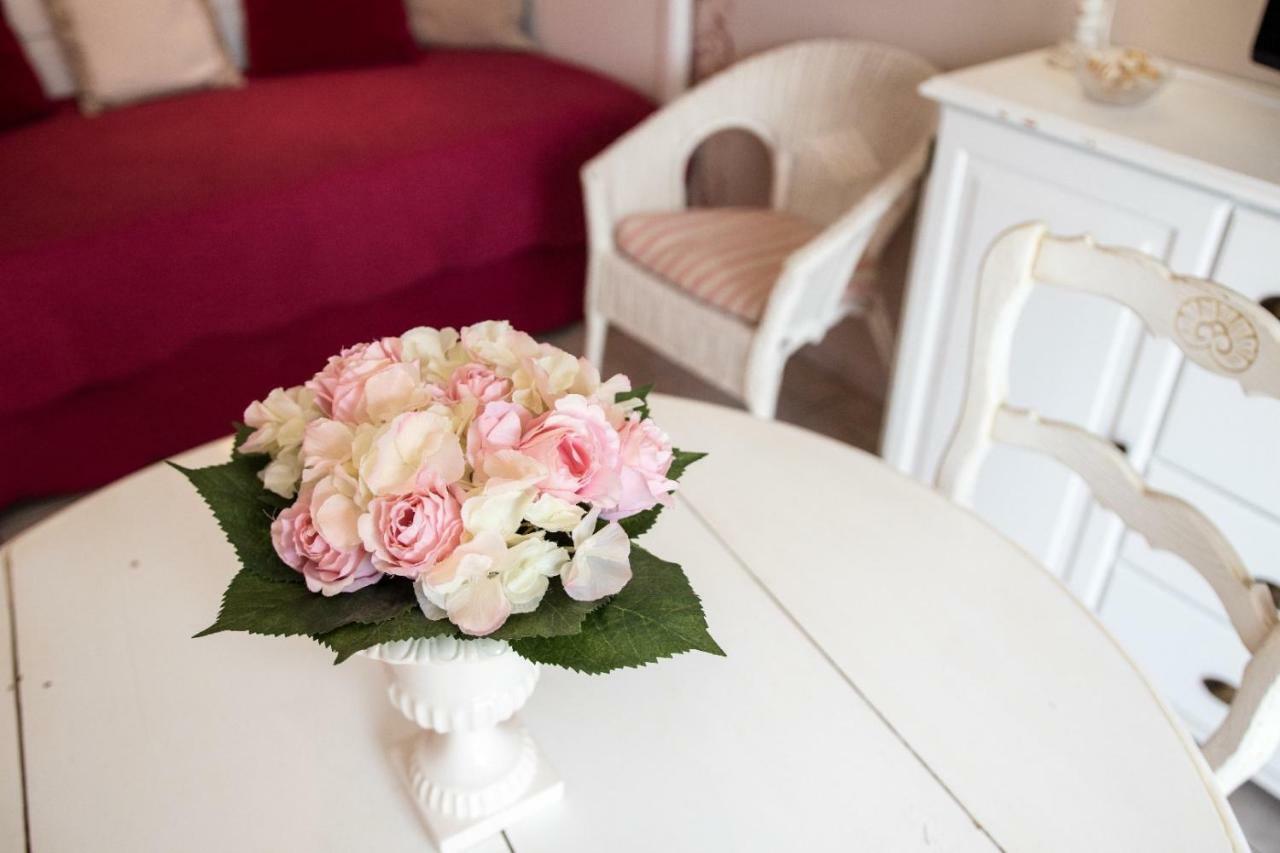 La Milane Bed & Breakfast Cabries Bagian luar foto