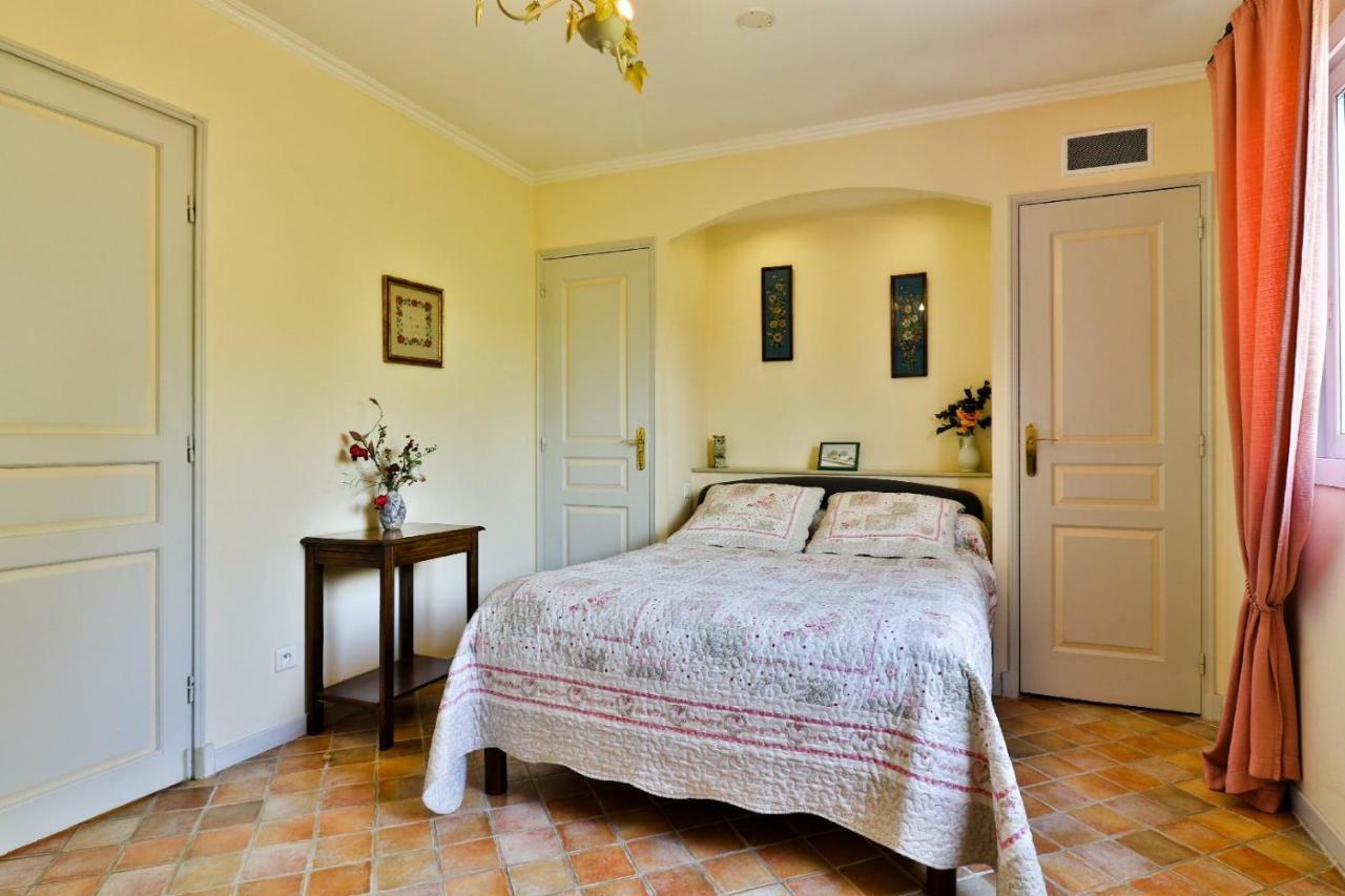 La Milane Bed & Breakfast Cabries Bagian luar foto